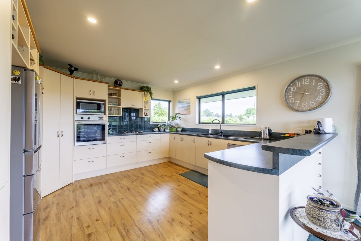 44A Pye Road, Geraldine Downs - Carousel 2
