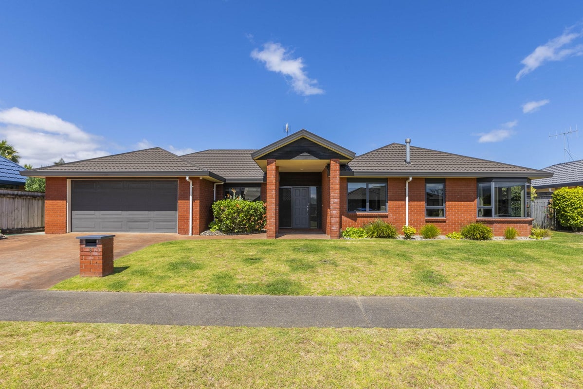 6 Aburoc Place, Paraparaumu Beach, Paraparaumu - Carousel 1