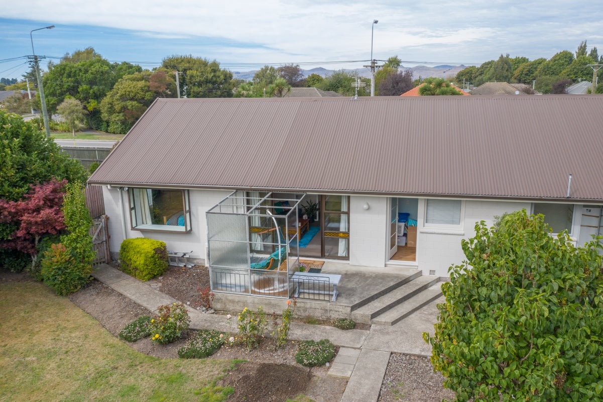 2/81 Briggs Road, Shirley, Christchurch - Carousel 1
