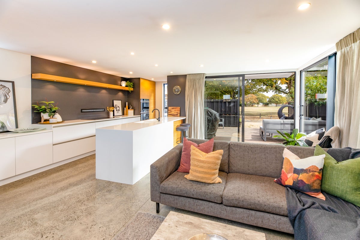 9 Forbes Street, Sydenham, Christchurch - Carousel 2