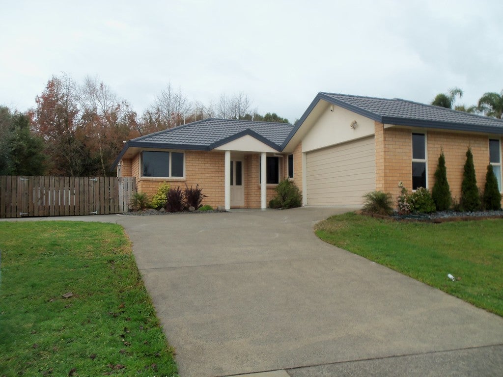 27 Twickenham Place, Nawton, Hamilton - Carousel 1