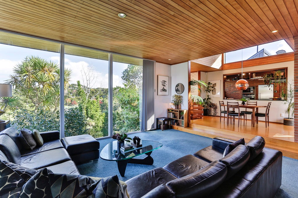 210 Golf Road, Titirangi, Auckland - Carousel 2