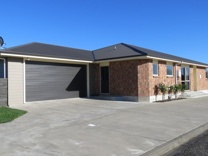 48 Andrews Street, Foxton Beach, Foxton - Carousel 1
