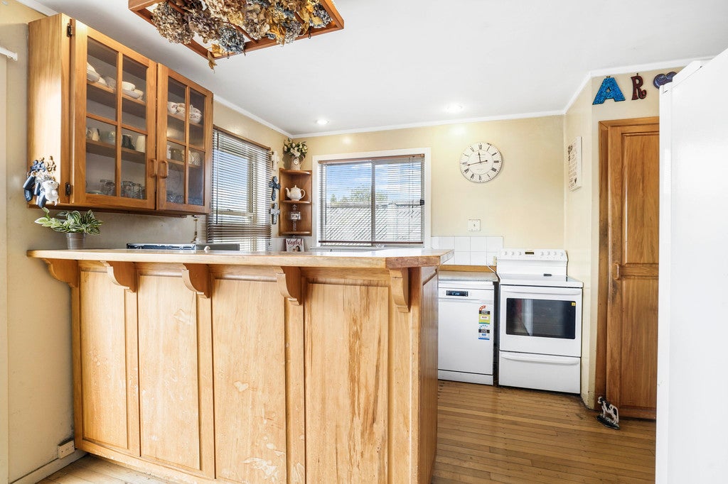 13 Cecil Street, St Andrews, Hamilton - Carousel 2