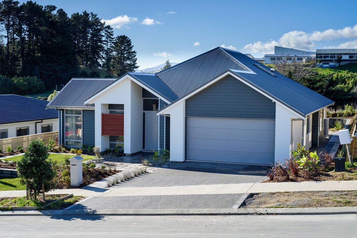 5 Ken Douglas Drive, Aotea, Porirua - Carousel 42