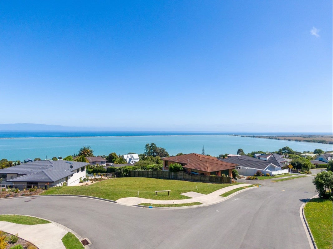 44 Tresillian Avenue, Marybank, Nelson - Carousel 2