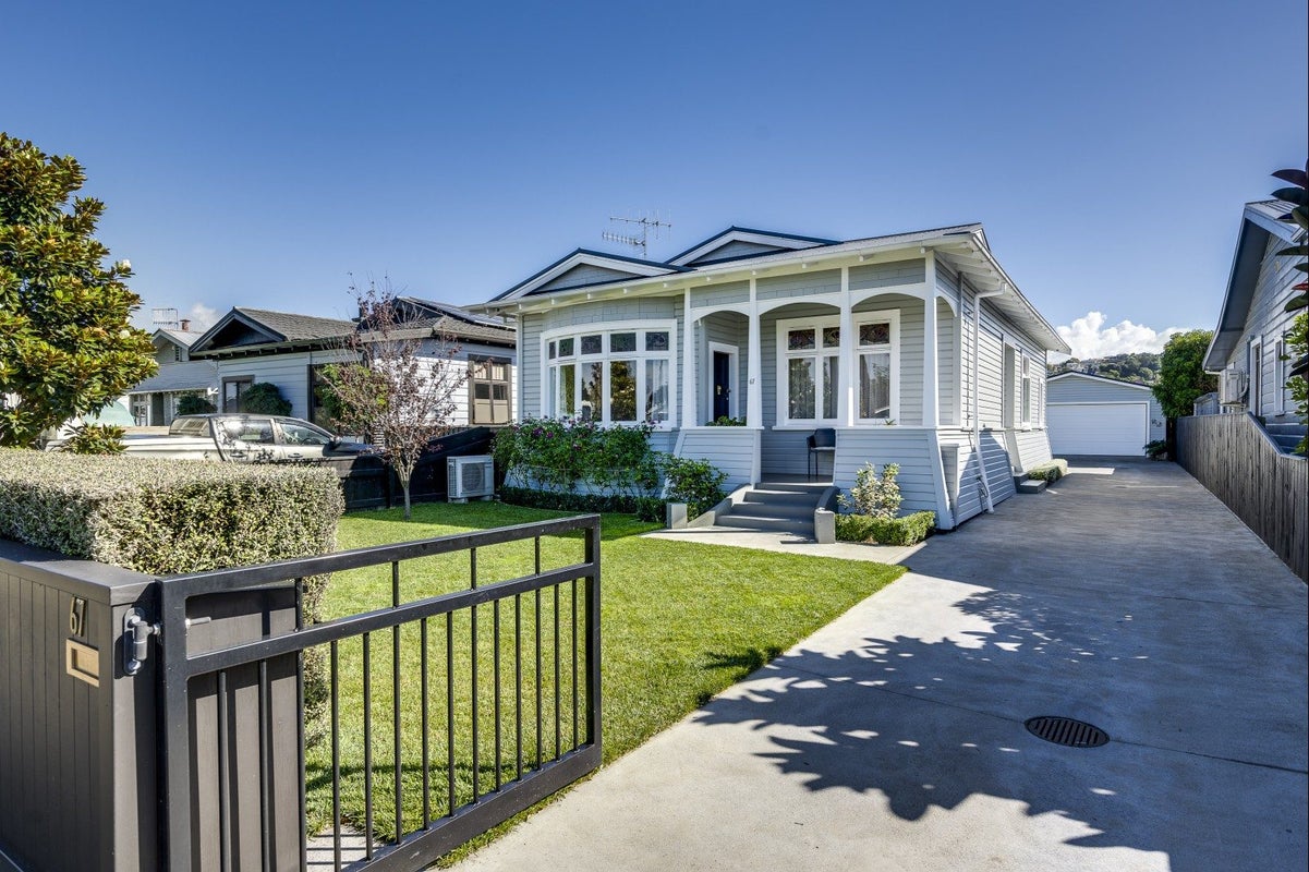 67 Kennedy Road, Napier South, Napier - Carousel 1