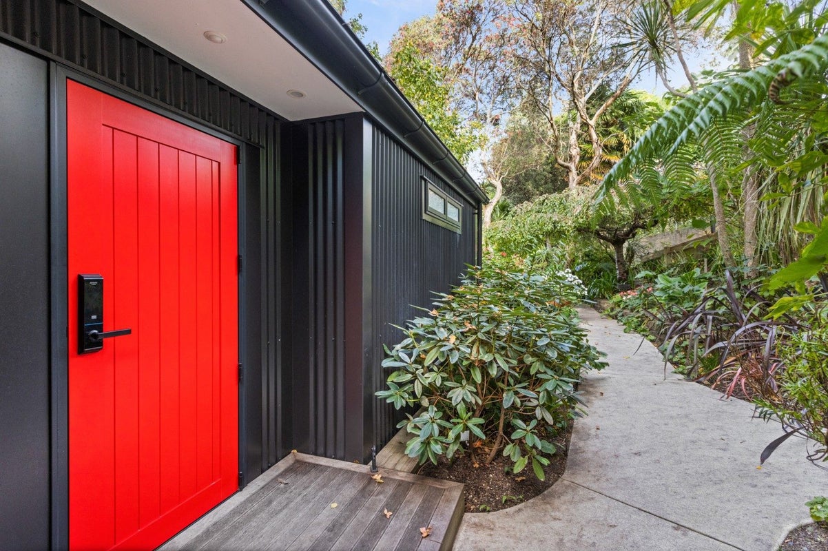 8 Ormond Road, Hospital Hill, Napier - Carousel 27