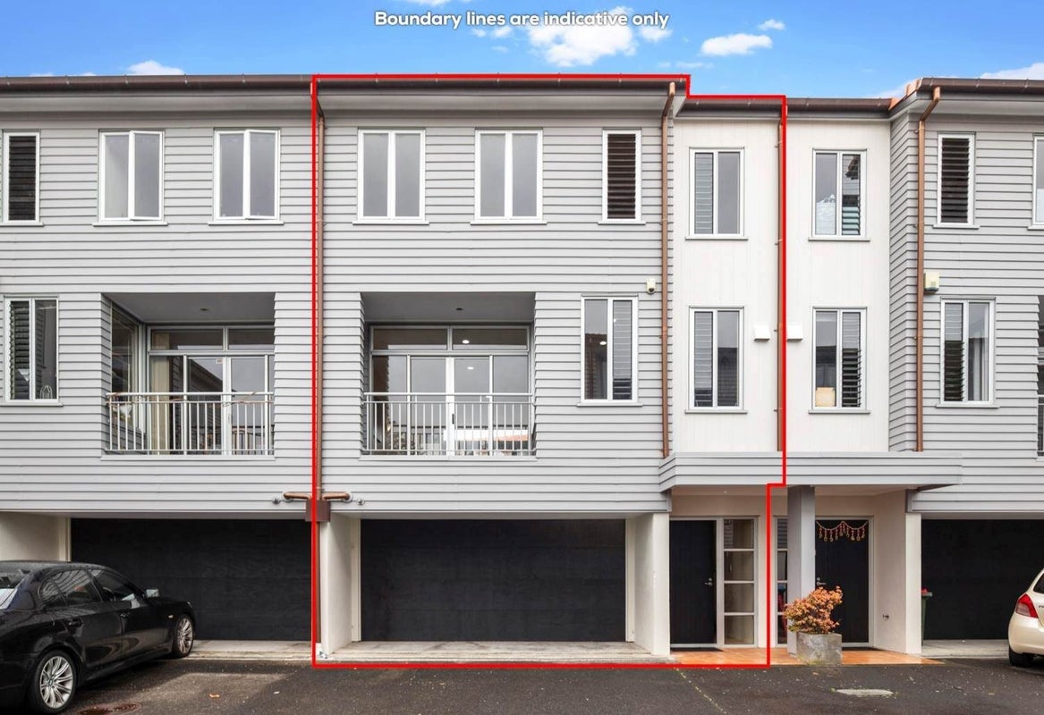 6D Carlton Gore Road, Grafton, Auckland - Carousel 1