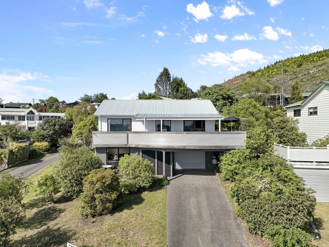 11 Paurini Place, Motuoapa, Motuoapa - Carousel 1