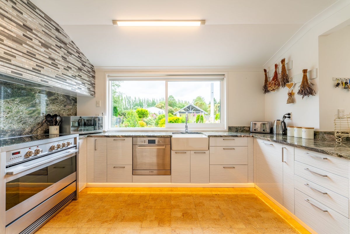 32 Harrison Road, Temuka - Carousel 2