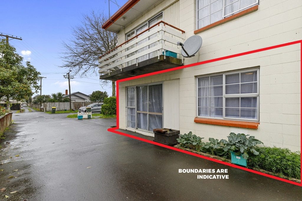 79A Firth Street, Hamilton East, Hamilton - Carousel 1