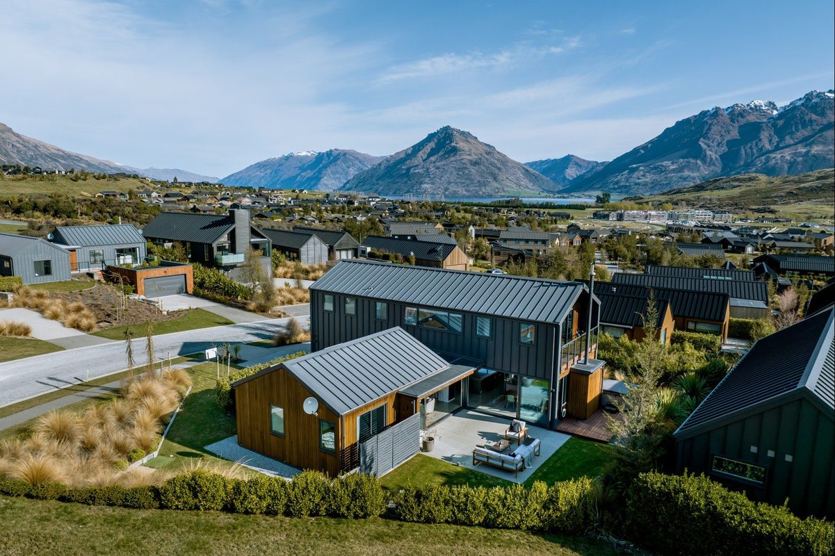 9 Falconer Rise, Jacks Point, Queenstown - Carousel 27