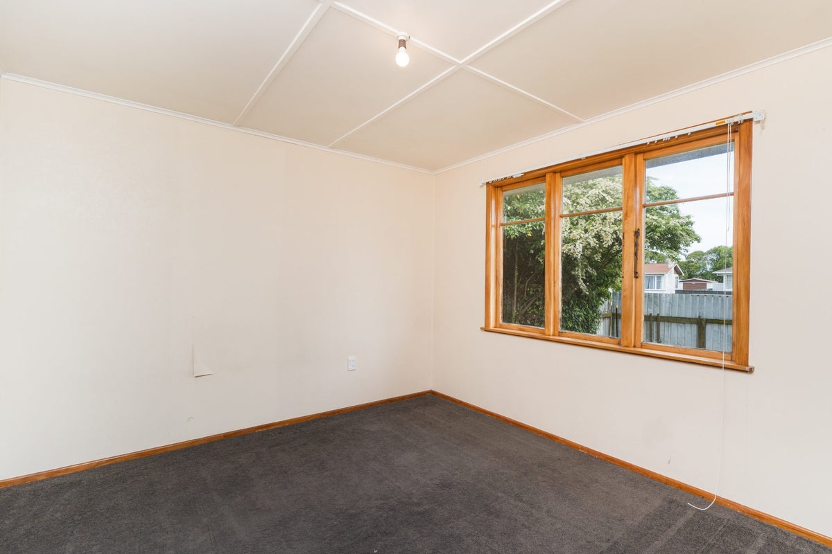 77 Rugby Street, Awapuni, Palmerston North - Carousel 14