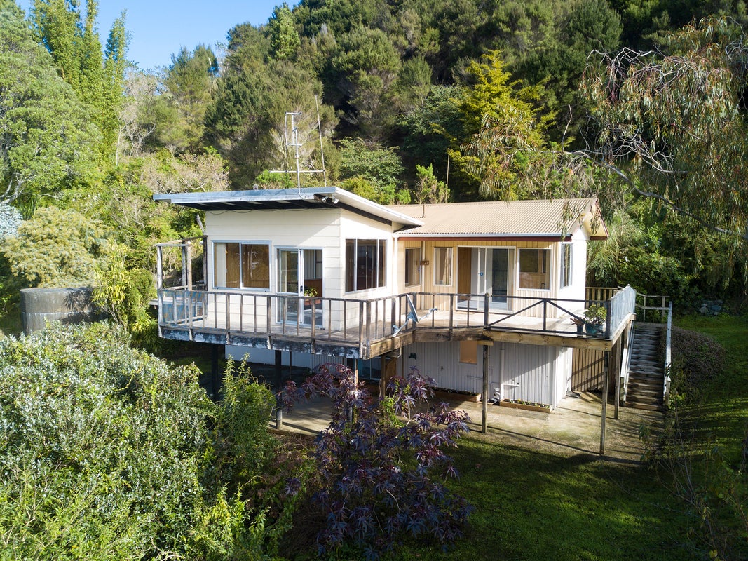 33 Totara North Road, Totara North, Kaeo - Carousel 2