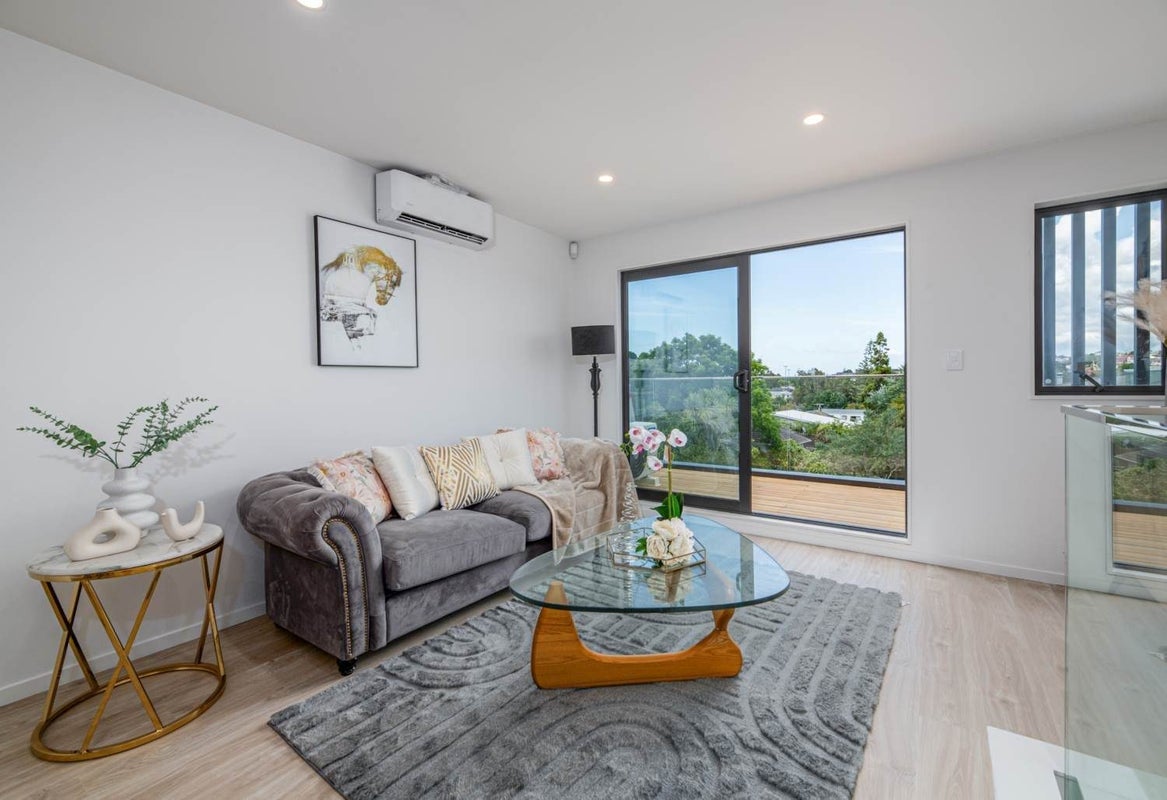2/88 Webster Avenue, Mount Roskill, Auckland - Carousel 2