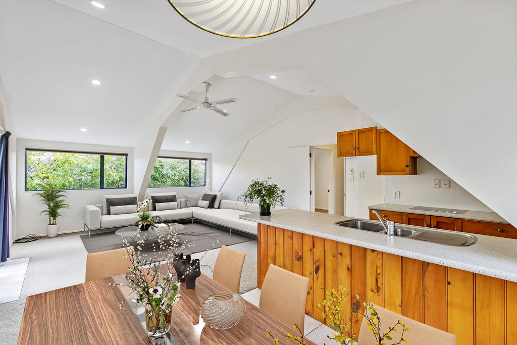9 Merlot Heights, Huapai, Kumeu - Carousel 2