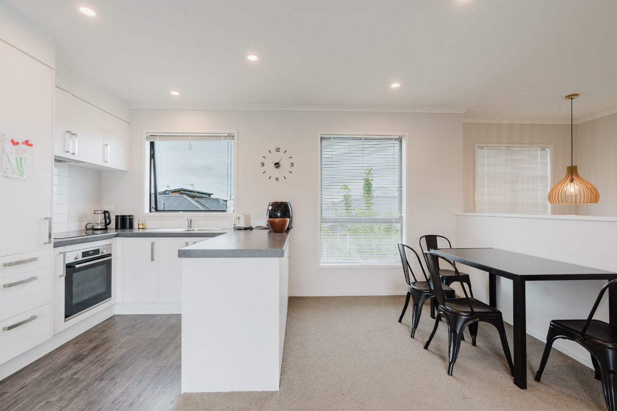 18/35 North Ridge Drive, Rototuna North, Hamilton - Carousel 2
