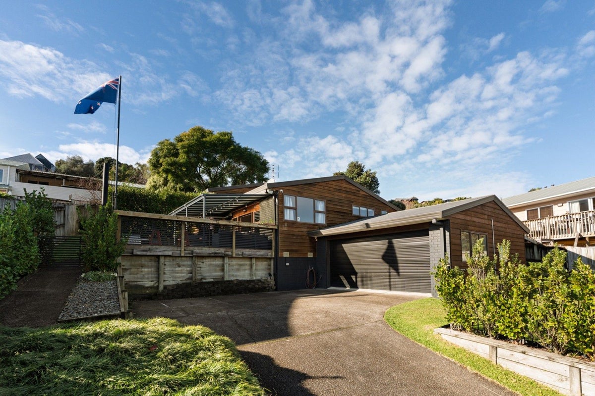 93 Carlton Street, Bellevue, Tauranga - Carousel 1