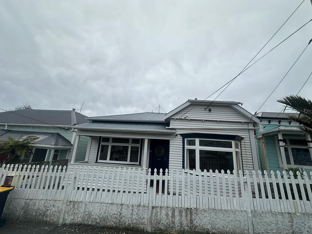 53 Wilson Street, Newtown, Wellington - Carousel 1