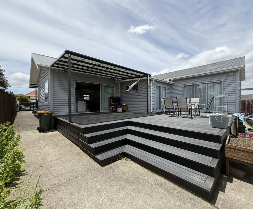 30 Lincoln Avenue, Epuni, Lower Hutt - Carousel 1