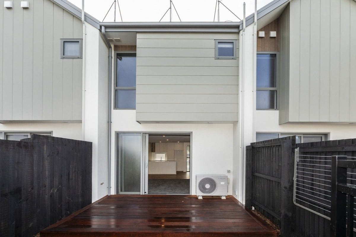 39 Bampton Street, Burwood, Christchurch - Carousel 11