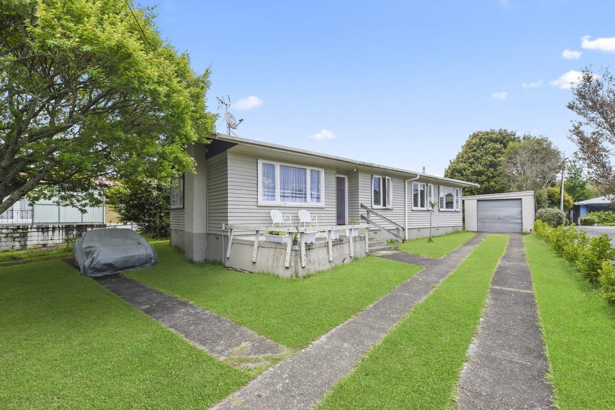 35 Morris Road, Hillcrest, Hamilton - Carousel 2