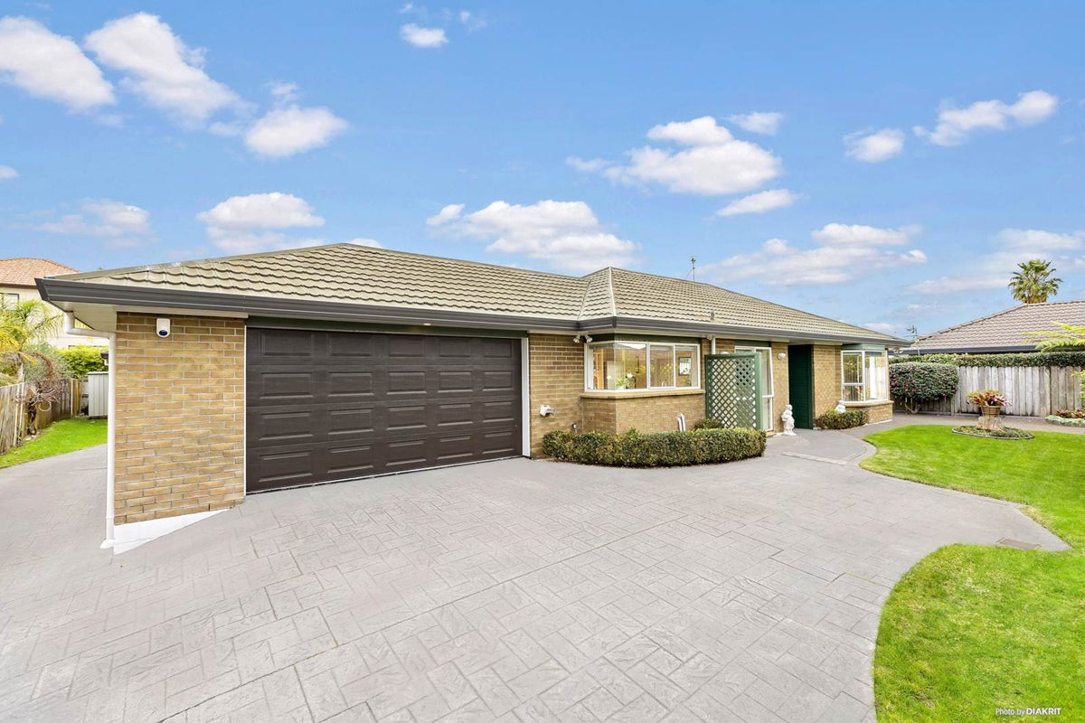 2/34 Ben Nevis Pl, Northpark, Manukau - Carousel 1
