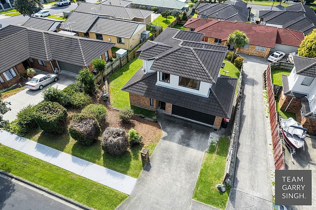 34 Norm Pellow Drive, Manurewa, Auckland - Carousel 1