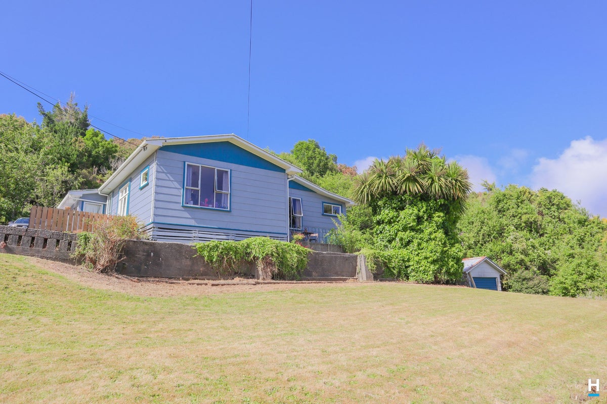 9 Ross Street, Dunollie, Runanga - Carousel 1