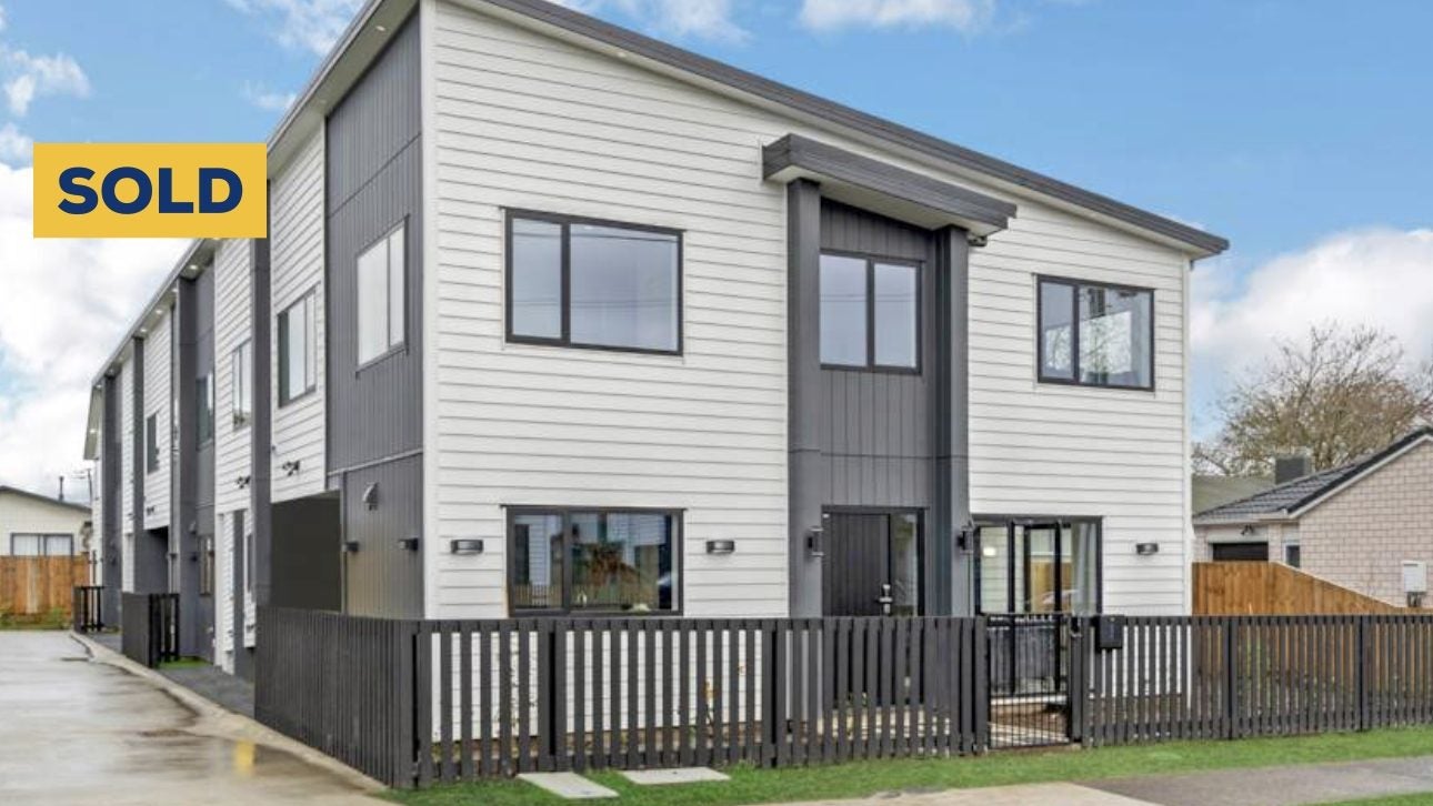 16 Mervan Street, Mangere East, Auckland - Carousel 1