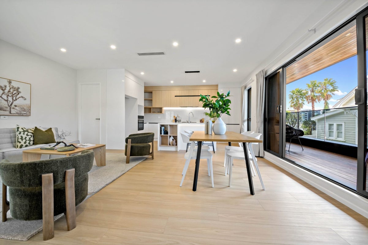 12 Claude Road, Hillpark, Auckland - Carousel 1