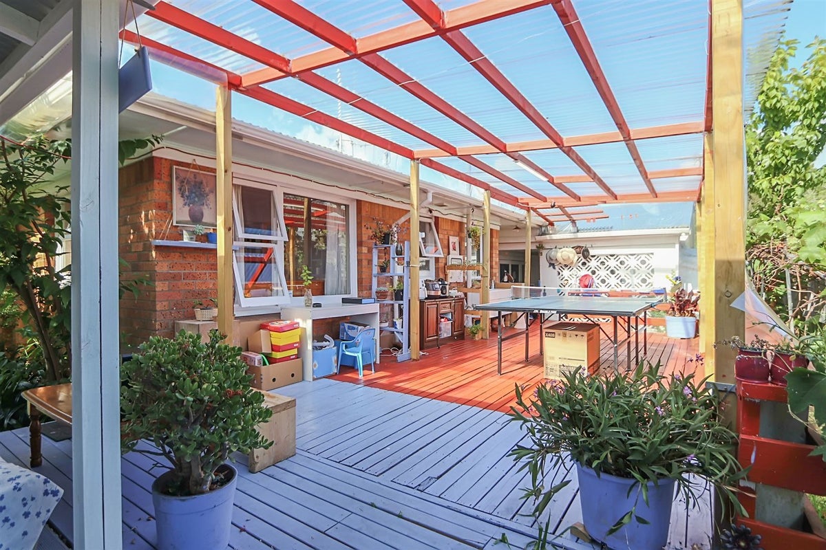 1/65 Knighton Road, Hillcrest, Hamilton - Carousel 2