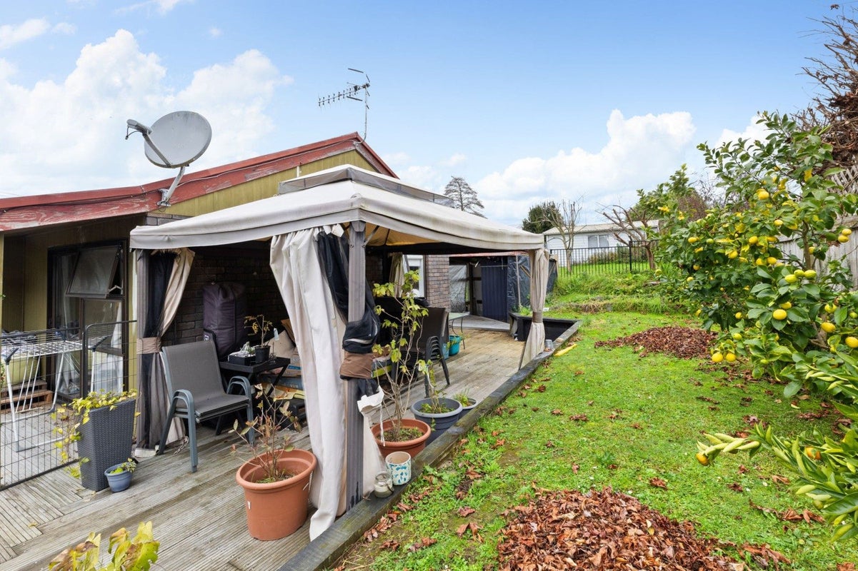 15 Taniwha Street, Frankton, Hamilton - Carousel 2