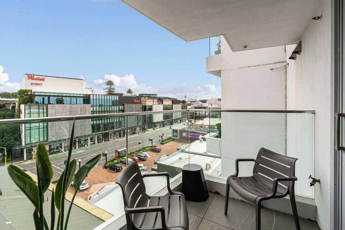 701/85 Nuffield Street, Newmarket, Auckland - Carousel 18