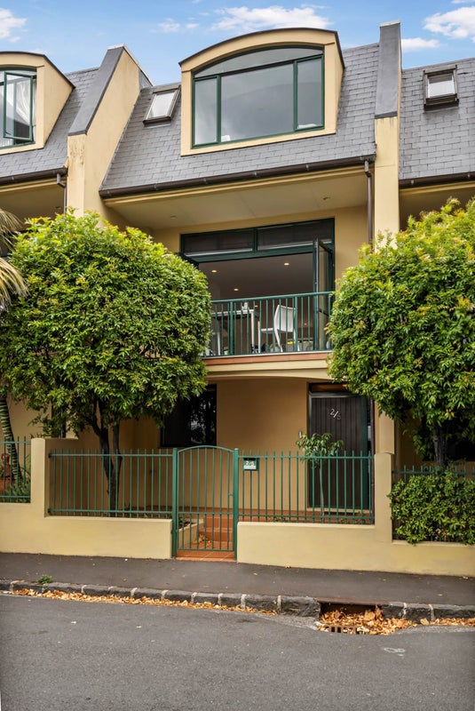 2/5 Augustus Terrace, Parnell, Auckland - Carousel 1