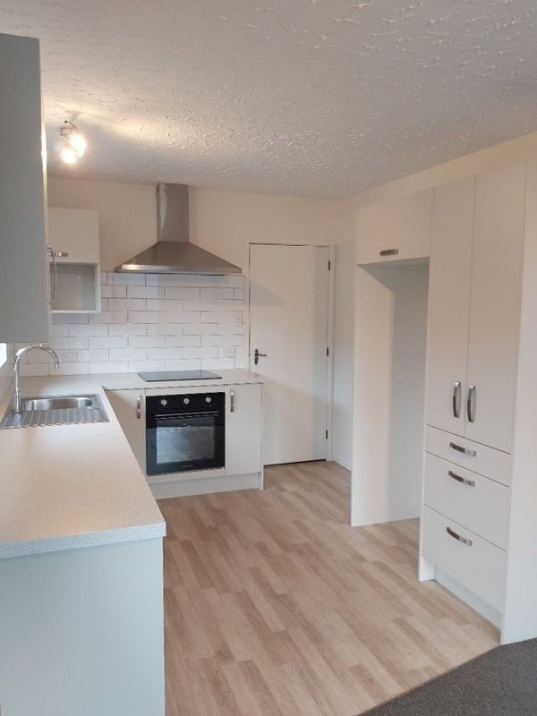 2/255 Pine Avenue, South New Brighton, Christchurch - Carousel 1