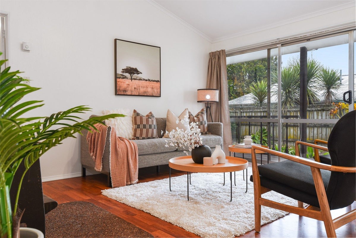 79 Aquarius Drive, Kawaha Point, Rotorua - Carousel 1