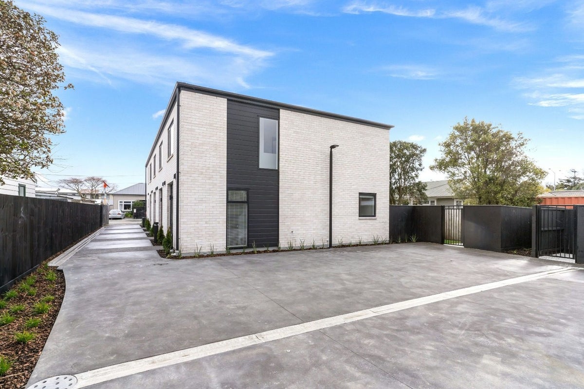 5/10 Goldsmith Place, Waltham, Christchurch - Carousel 16