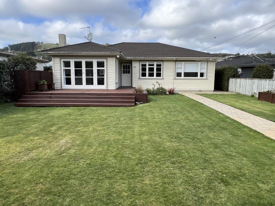 78 Oxford Street, Tawa, Wellington - Carousel 1