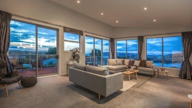 58A Kahu Road, Paremata, Porirua - Carousel 1