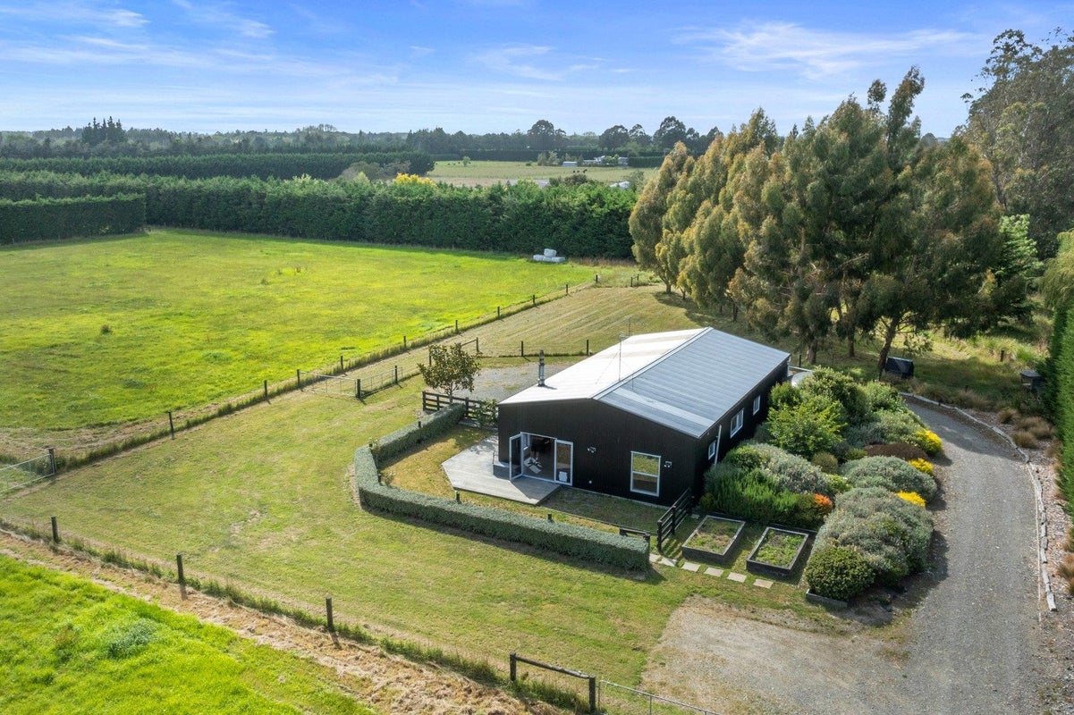 83 Ohoka Meadows Drive, Ohoka, Kaiapoi - Carousel 1