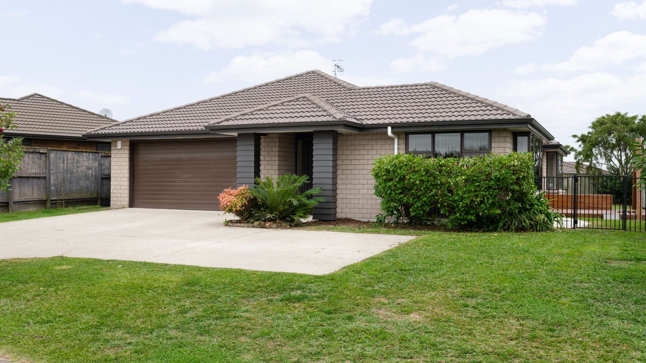 70 Borman Road, Huntington, Hamilton - Carousel 1