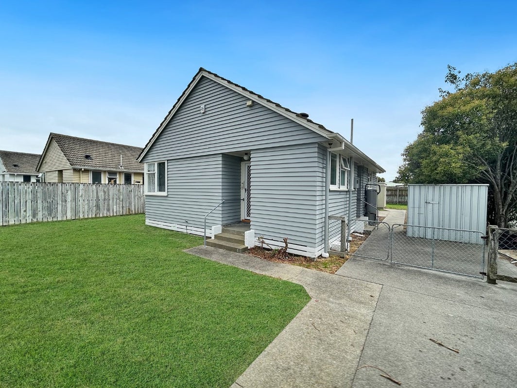 35 Coventry Street, Highbury, Palmerston North - Carousel 2