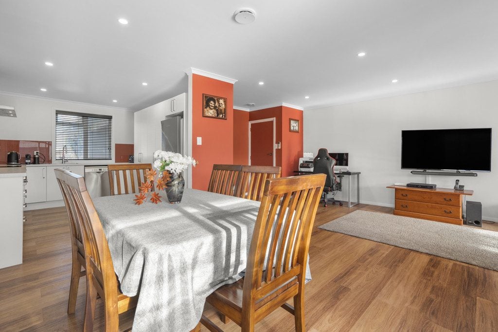 267 Oxford Terrace, Avalon, Lower Hutt - Carousel 2