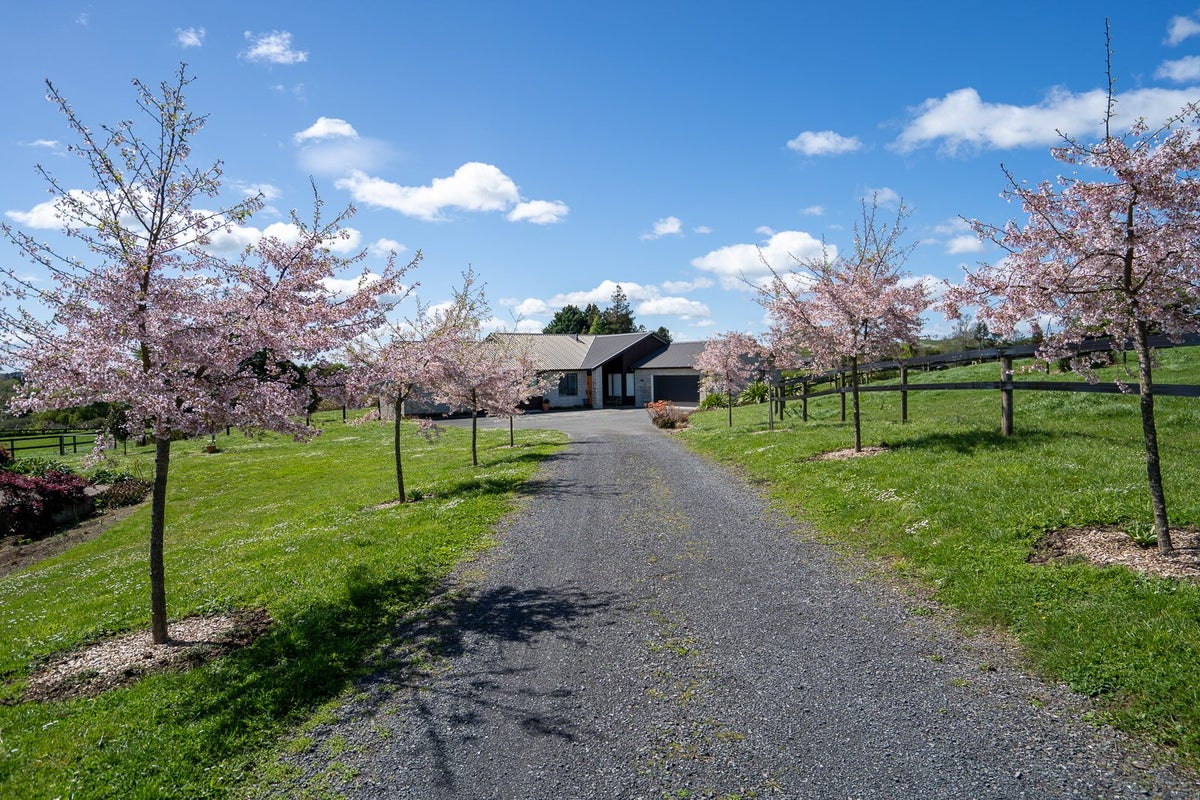 1132B Victoria Road, Tauwhare, Hamilton - Carousel 1