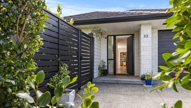 22 Laly Haddon Place, Warkworth - Carousel 1