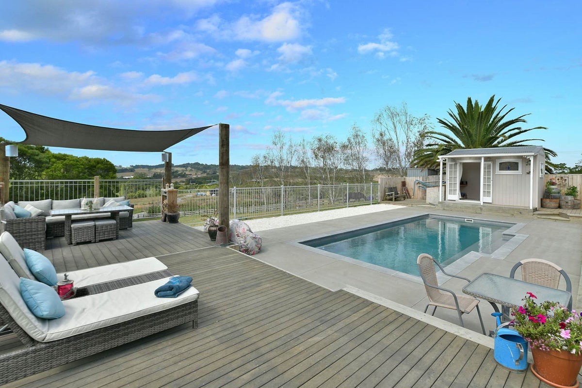 78 Pebble Brook Road, Silverdale - Carousel 44