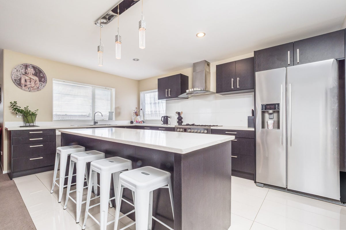6 Alpers Ridge, Leamington, Cambridge - Carousel 2