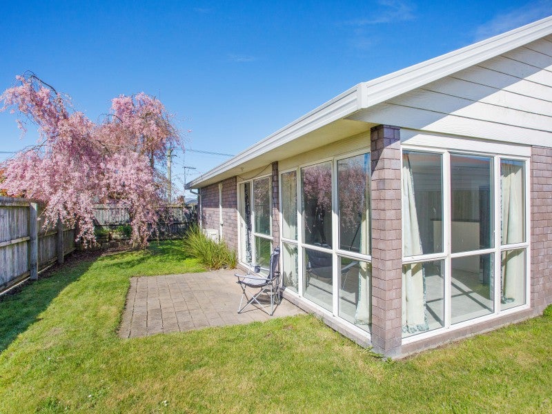1/141 Gilberthorpes Road, Hei Hei, Christchurch - Carousel 1